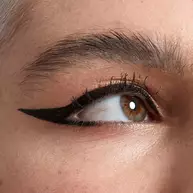 Delineador de ojos liquido Epic Wear